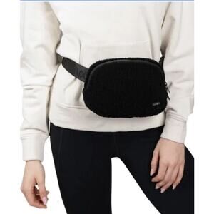 Lole Fleece Belt Bag Black Sherpa Waist Pack Unisex Crossbody Travel Handbag OS